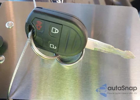 2011 Ford F-150 Lariat z USA, uszkodzony, nr VIN 1FTFW1CT2BFC17795